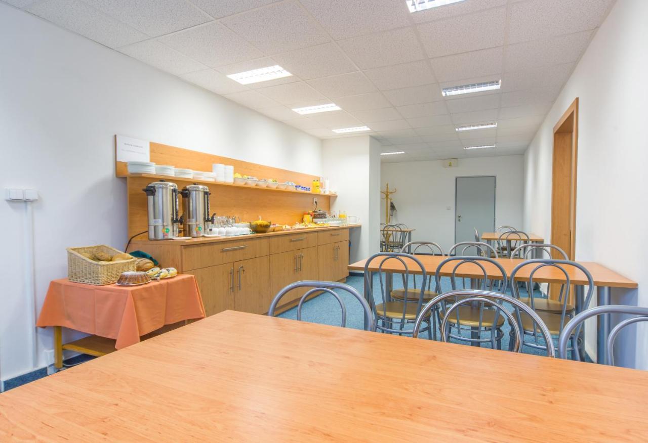 Hotel Arnost Garni Pardubice Esterno foto